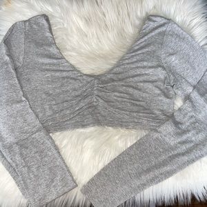 Gray long sleeve crop top💘